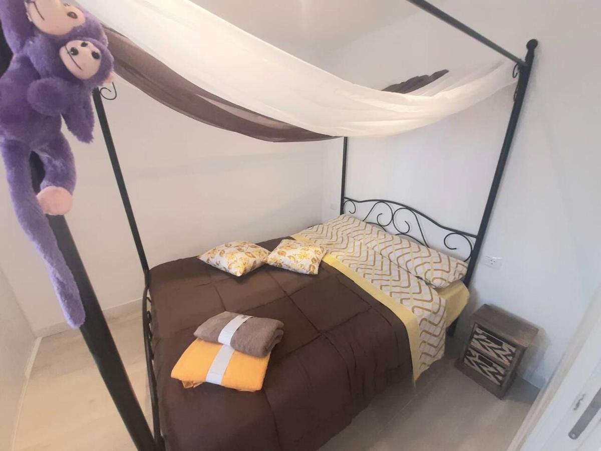 1 Bedroom Giuly Sea Views In Los Cristianos 洛斯克里斯蒂亚诺斯 外观 照片
