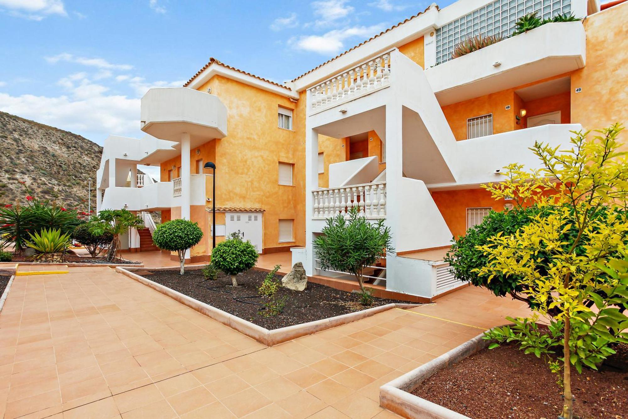 1 Bedroom Giuly Sea Views In Los Cristianos 洛斯克里斯蒂亚诺斯 外观 照片