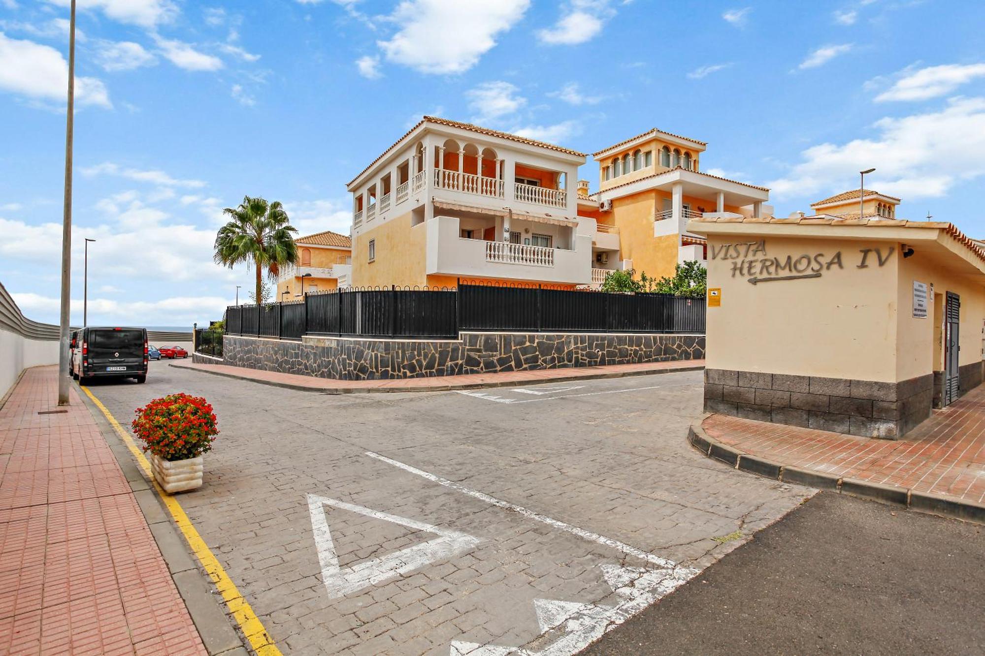 1 Bedroom Giuly Sea Views In Los Cristianos 洛斯克里斯蒂亚诺斯 外观 照片