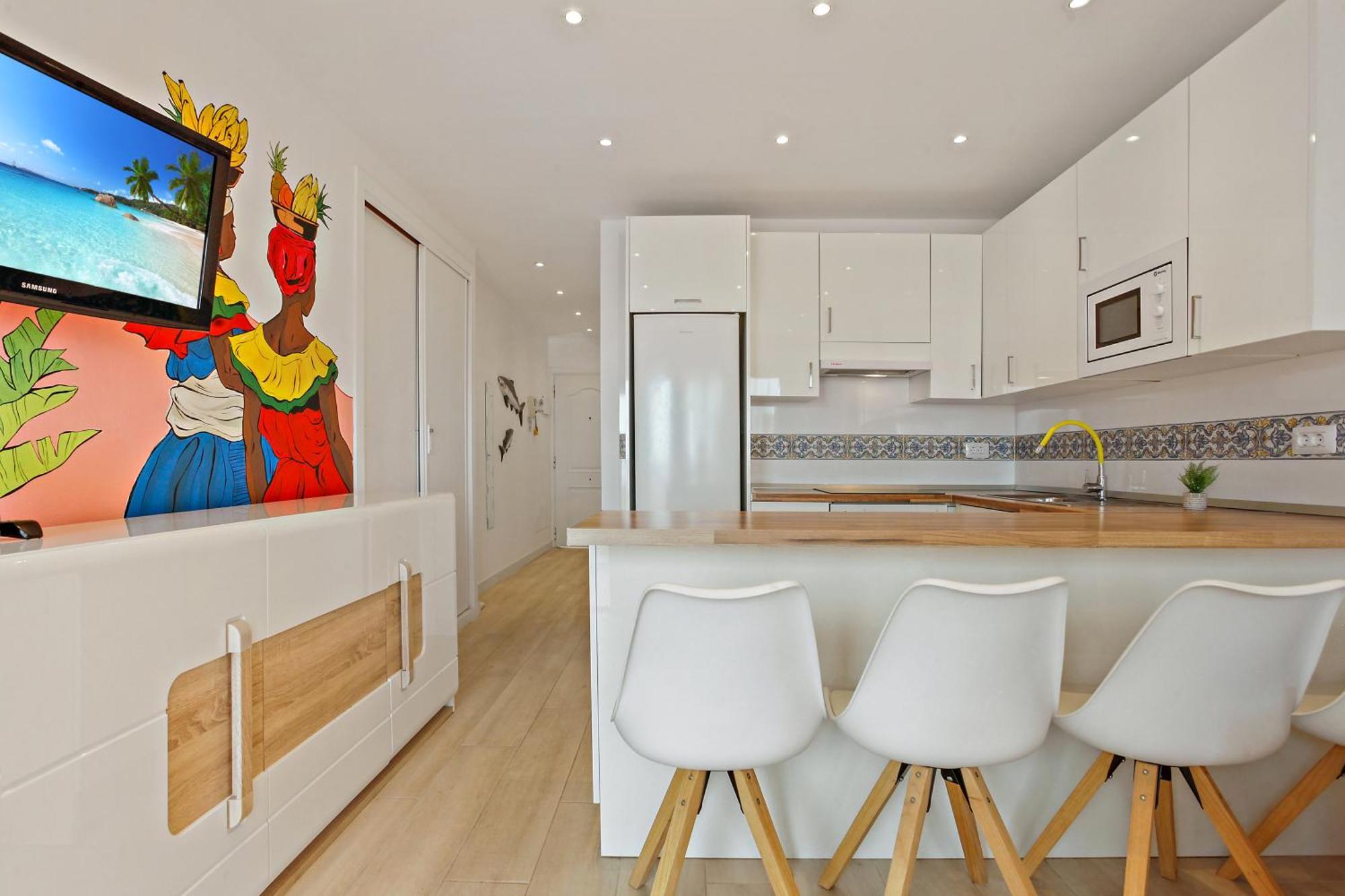 1 Bedroom Giuly Sea Views In Los Cristianos 洛斯克里斯蒂亚诺斯 外观 照片