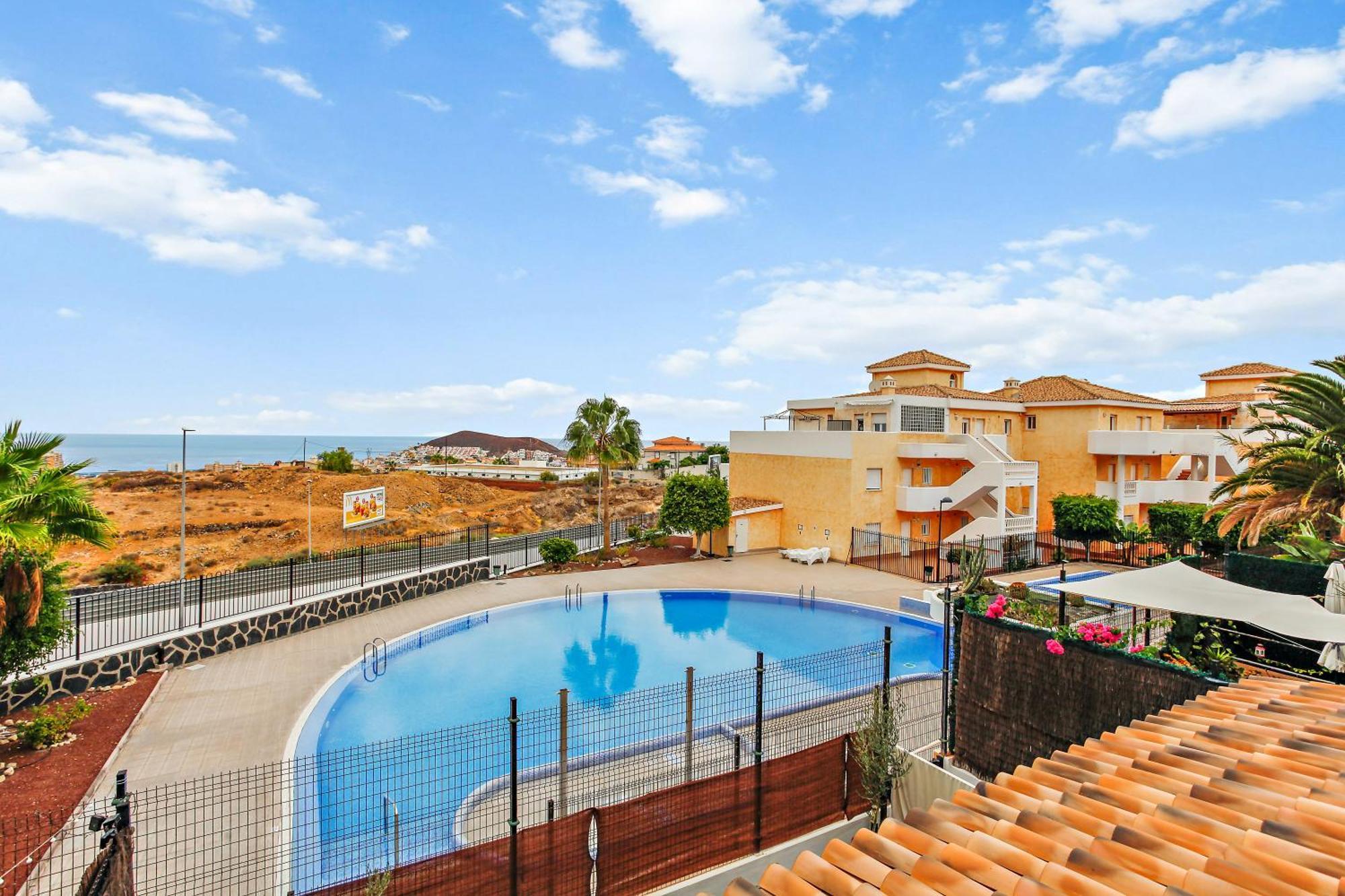 1 Bedroom Giuly Sea Views In Los Cristianos 洛斯克里斯蒂亚诺斯 外观 照片