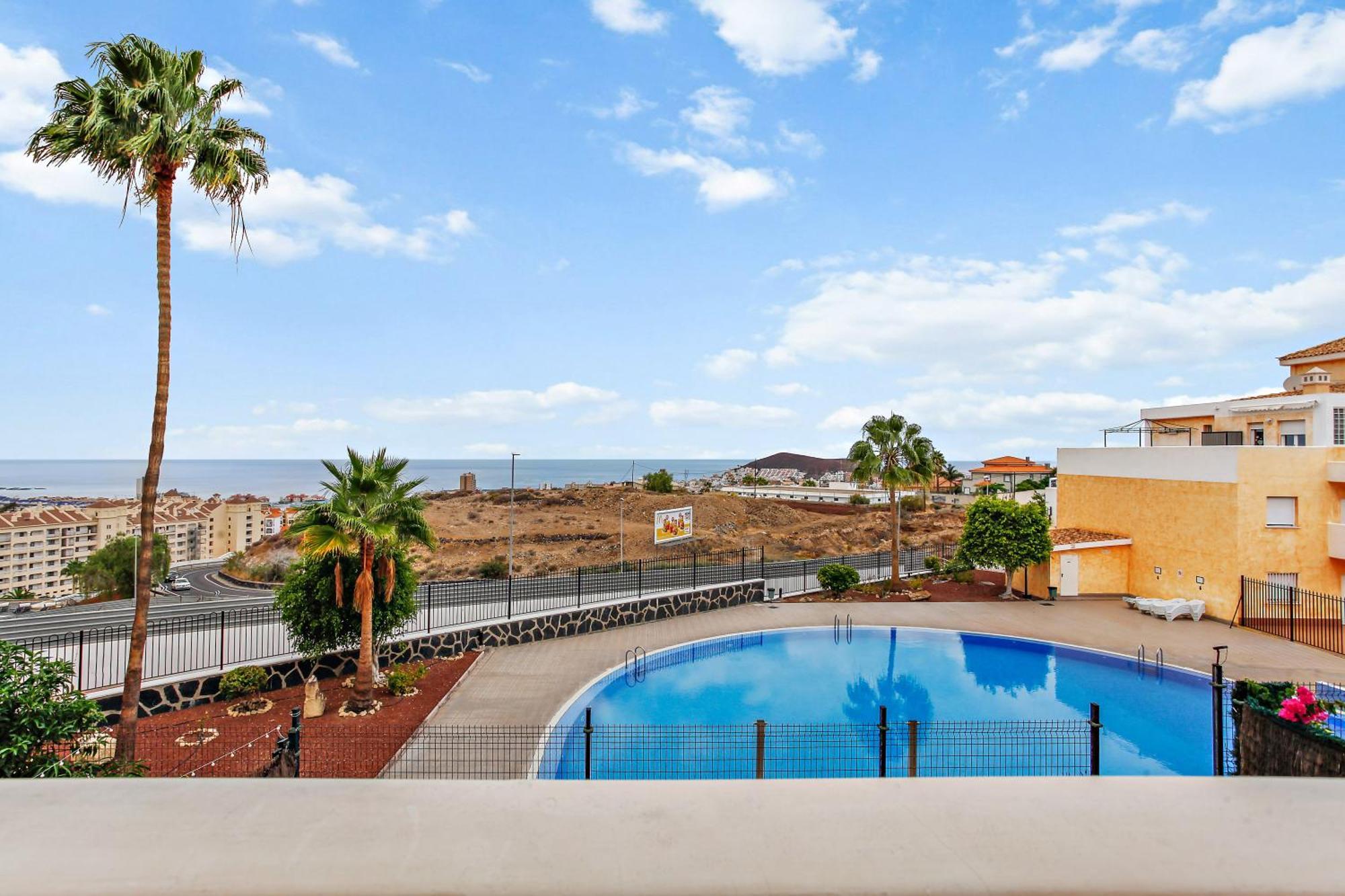 1 Bedroom Giuly Sea Views In Los Cristianos 洛斯克里斯蒂亚诺斯 外观 照片